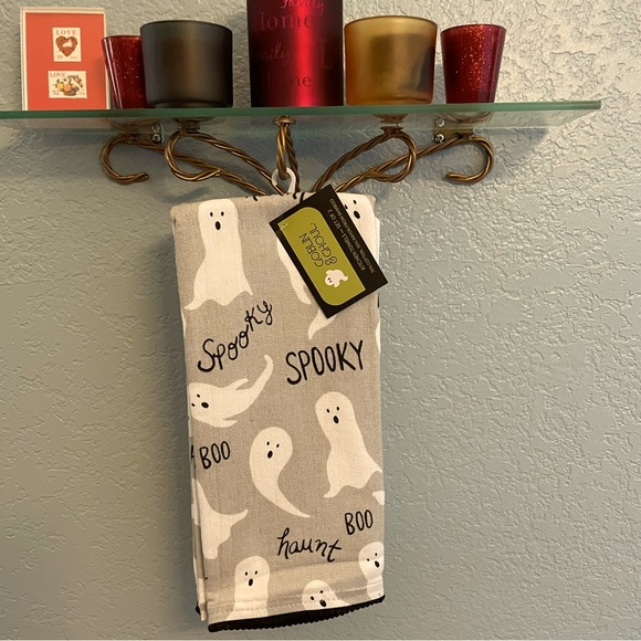 TJ Max Other - TJ‎ Max Goblin and Ghoul Kitchen Towells